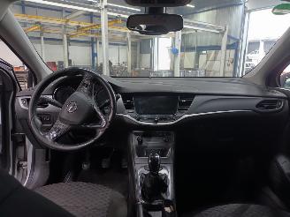 Opel Astra Astra K Sports Tourer Combi 1.6 CDTI 110 16V (B16DTE) [81kW]  (04-2016=
/08-2019) picture 5