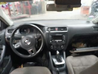 Volkswagen Jetta Jetta IV (162/16A) Sedan 1.4 TSI 122 16V (CAXA(Euro 5)) [90kW]  (05-20=
11/12-2017) picture 5