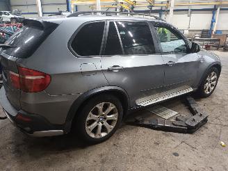 BMW X5 X5 (E70) SUV 3.0d 24V (M57N2-D30(306D3)) [173kW]  (12-2006/09-2008) picture 3