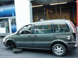 Opel Sintra mpv 2.2i gls,cd 16v (x22xe)  (11-1996/09-2008) picture 3