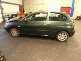 Seat Ibiza iii (6l1) hatchback 1.4 16v 75 (bby)  (02-2002/05-2008) picture 4