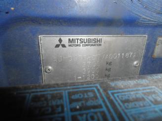Mitsubishi L-400 van 2.5 td (4d56t)  (06-1996/12-2002) picture 5