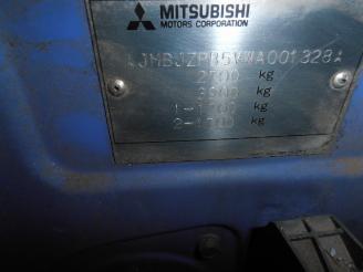 Mitsubishi L-400 bus 2.5 td (4d56t)  (06-1996/12-2002) picture 5