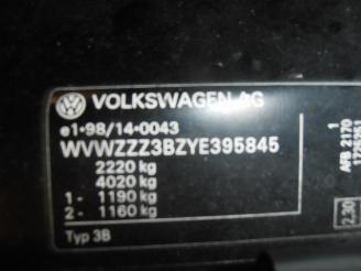 Volkswagen Passat variant syncro/4motion (3b5) combi 2.5 tdi v6 24v 4motion (afb)  (09-1999/11-2000) picture 6