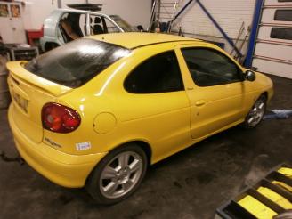 Renault Mégane coup? (da) coup? 2.0 ide 16v (f5r-740)  (11-1999/08-2003) picture 1