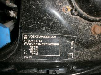 Volkswagen Polo (9n1/2/3) hatchback 1.2 12v (azq)  (11-2001/04-2005) picture 3