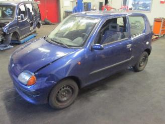 Fiat Seicento (187) hatchback 0.9 spi (170.a.1046)  (01-1998/12-2003) picture 3