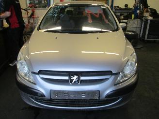 Peugeot 307 (3a/c/d) hatchback 1.4 (tu3jp(kfw))  (08-2000/05-2005) picture 4