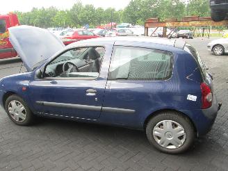 Renault Clio ii (bb/cb/sb) hatchback 1.2 16v (d4f-712)  (06-2001/10-2007) picture 2