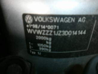 Volkswagen Golf iv 4motion (1j1) hatchback 3.2 r32 v6 24_v (bfh)  (09-2002/06-2005) picture 5