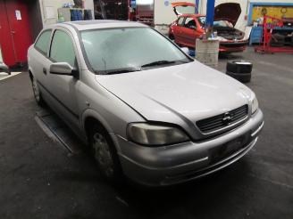 Opel Astra g hatchback 1.6 16v (x16xel)  (02-1998/09-2000) picture 2
