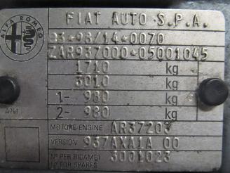 Alfa Romeo 147 (937) hatchback 1.6 twin spark 16v (ar37.203)  (10-2000/06-2004) picture 5