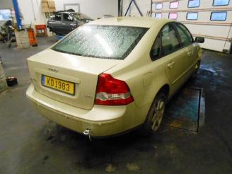 Volvo S-40 (ms) 2.0 d 16v (d4204t)  (01-2004/09-2010) picture 4
