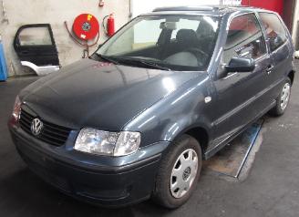 Volkswagen Polo (6n2) hatchback 1.4 (aud)  (10-1999/09-2001) picture 1