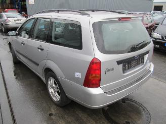 Ford Focus i wagon combi 1.6 16v (fyda)  (02-1999/11-2004) picture 3