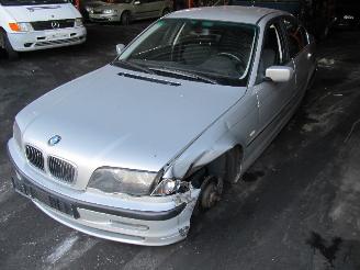 BMW 3-serie (e46/4) sedan 320d 16v (m47-d20(204d1))  (04-1998/09-2001) picture 1