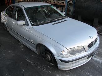 BMW 3-serie (e46/4) sedan 320d 16v (m47-d20(204d1))  (04-1998/09-2001) picture 2