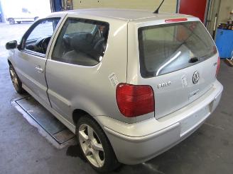 Volkswagen Polo (6n2) hatchback 1.4 tdi (amf)  (10-1999/09-2001) picture 3