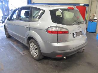 Ford S-Max  picture 3