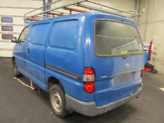Toyota Hi-Ace  picture 3