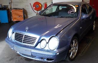 Mercedes CLK  picture 1