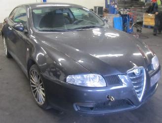 Alfa Romeo GT  picture 2
