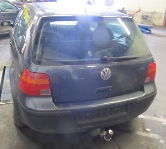 Volkswagen Golf  picture 4
