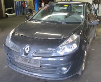 Renault Clio  picture 1