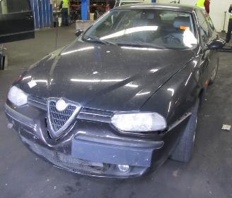 Alfa Romeo 156  picture 1