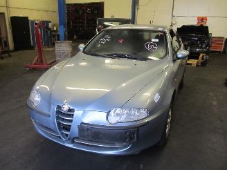 Alfa Romeo 147  picture 1
