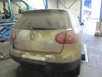 Volkswagen Golf  picture 3