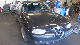 Alfa Romeo 156 156 Sportwagon (932) Combi 2.0 Twin Spark 16V (AR32.310) [110kW]  (10-2000/03-2002) picture 2
