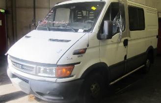 Iveco New Daily New Daily III Van/Bus 35C10V,S10V 2.3 HPI Unijet 16V (F1AE0481A) [71kW]  (09-2002/05-2006) picture 1