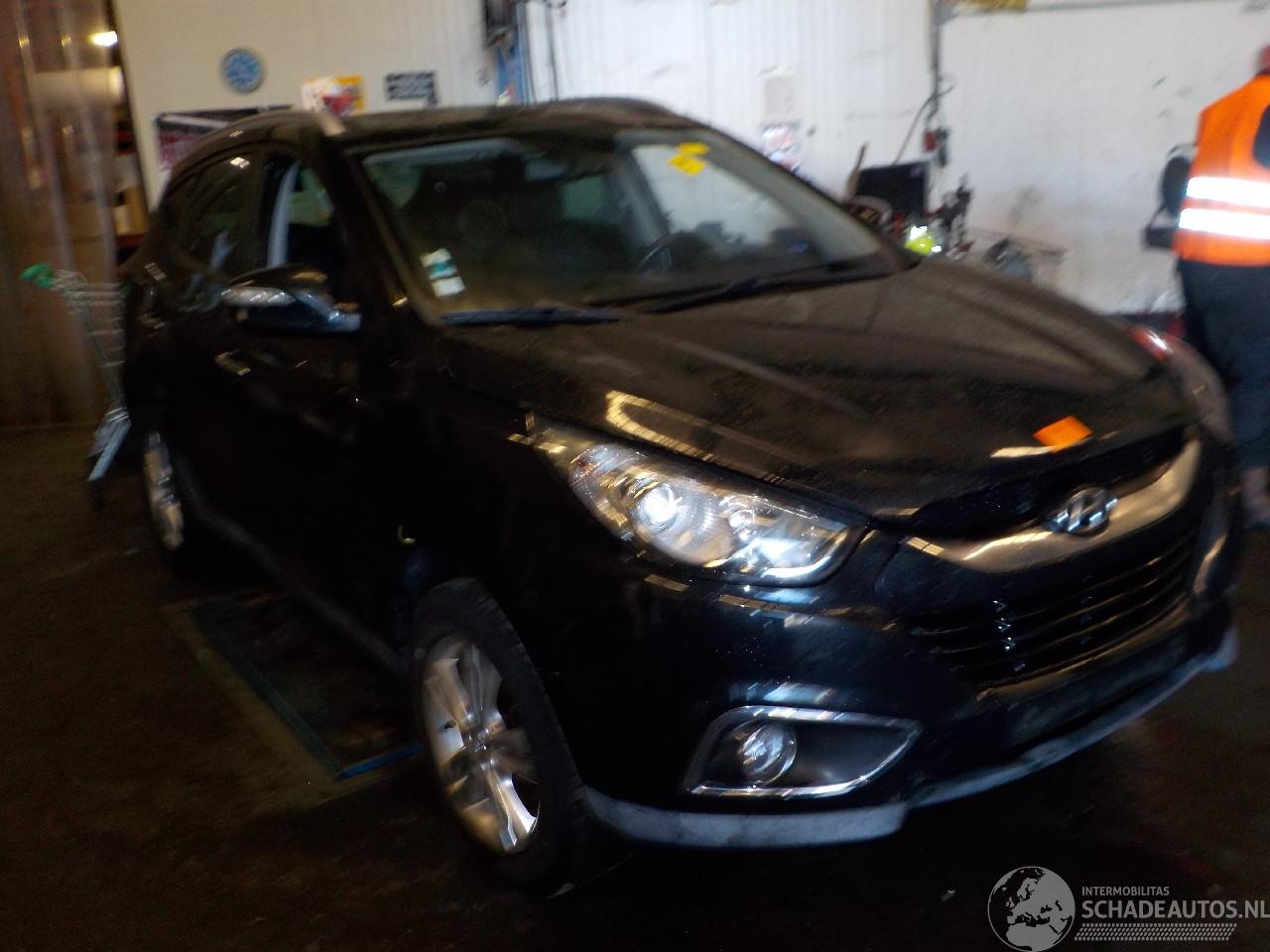 Hyundai Ix35 iX 35 (LM) SUV 1.7 CRDi 16V (D4FD) [85kW]  (11-2010/09-2015)