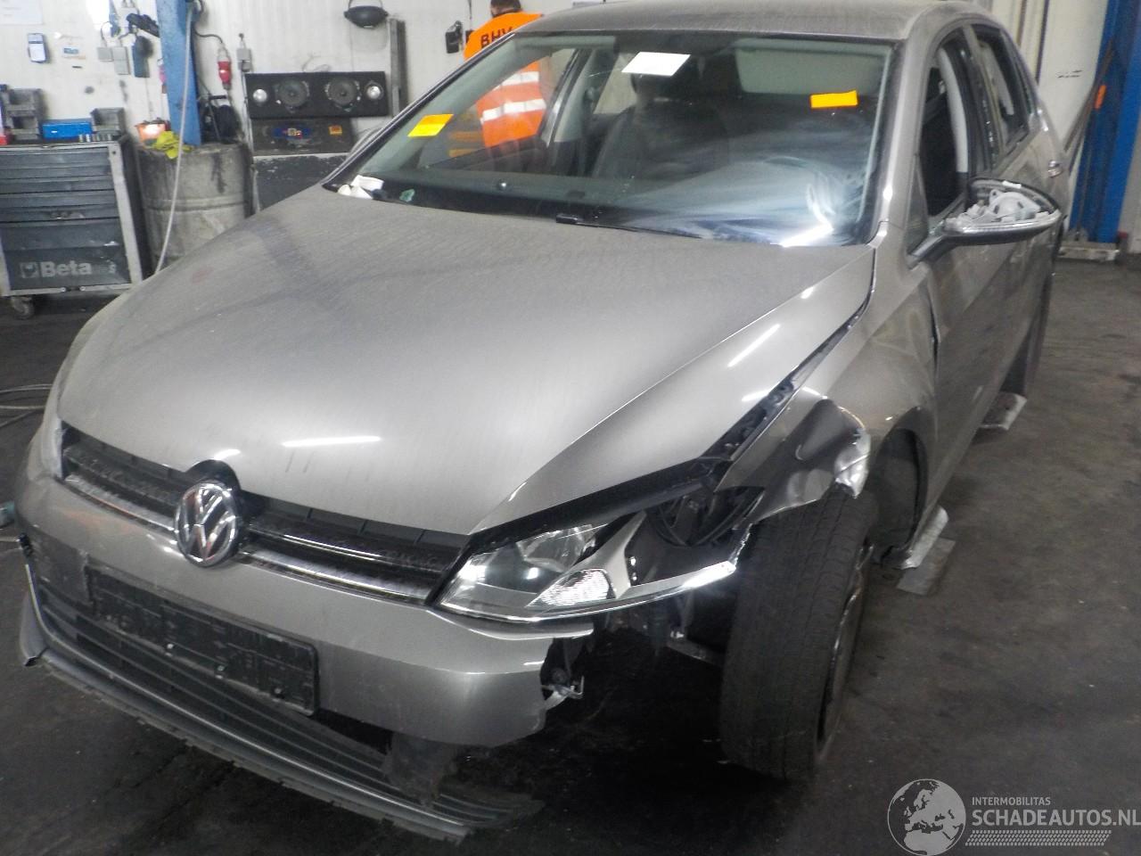 Volkswagen Golf Golf VII (AUA) Hatchback 1.2 TSI BlueMotion 16V (CJZA) [77kW]  (08-201=
2/03-2020)