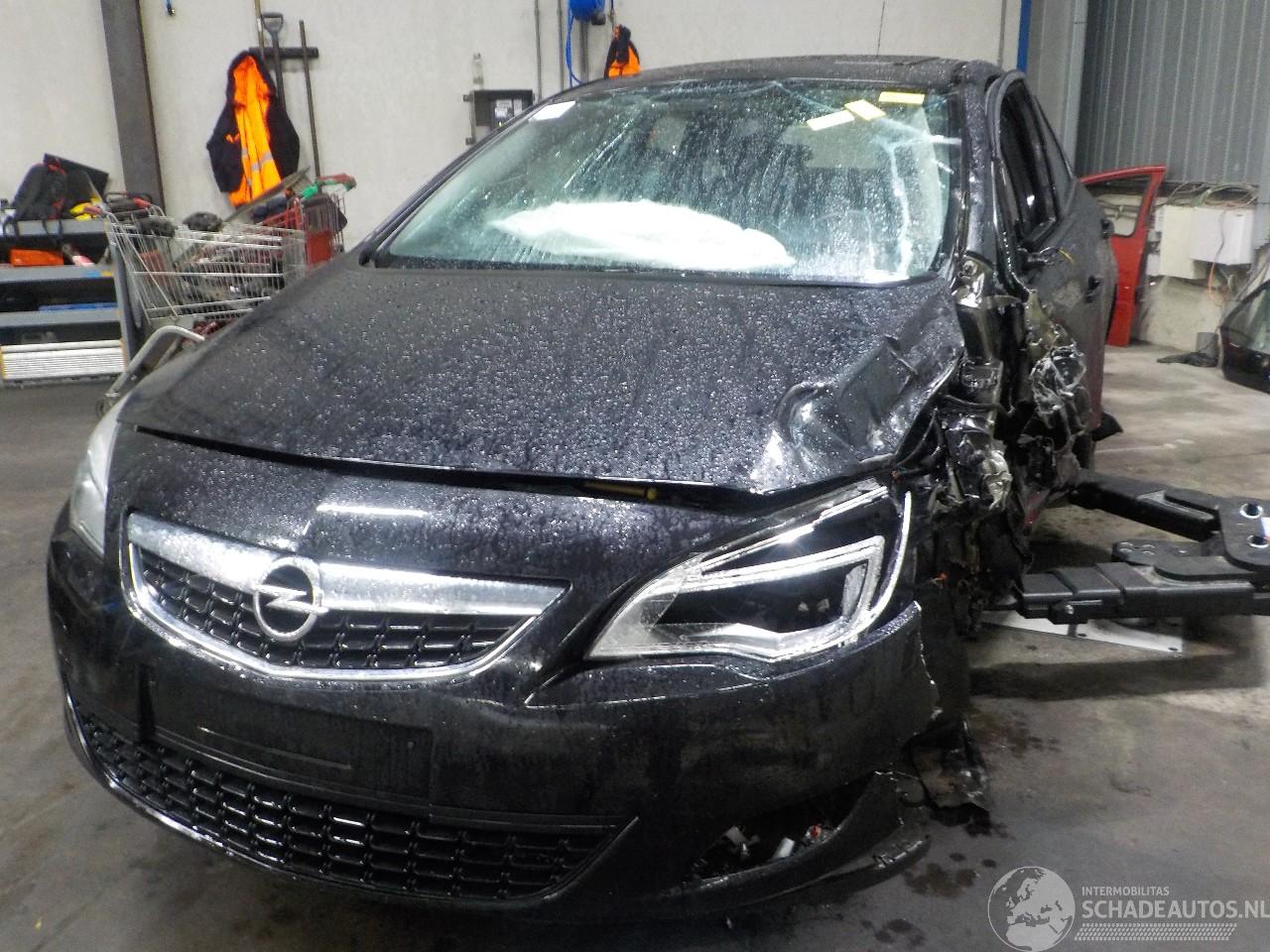 Opel Astra Astra J (PC6/PD6/PE6/PF6) Hatchback 5-drs 1.4 16V ecoFLEX (A14XER(Euro=
 5)) [74kW]  (12-2009/10-2015)