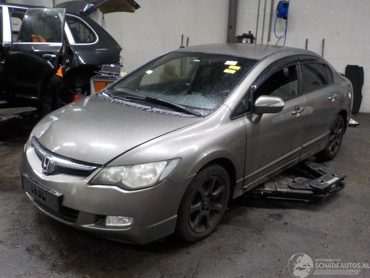 Honda Civic Civic (FA/FD) Sedan 1.3 Hybrid (LDA2) [70kW]  (01-2006/12-2010)