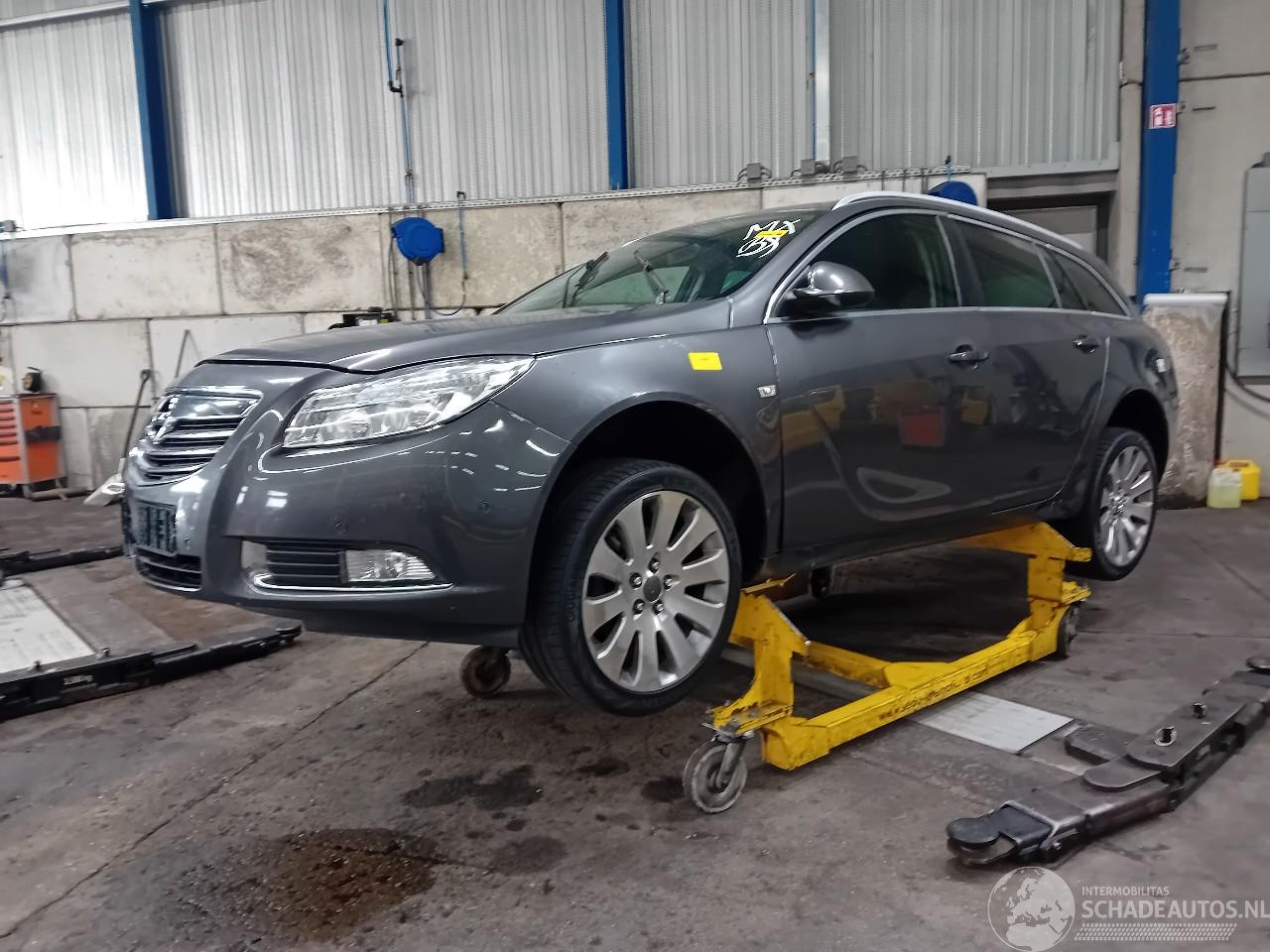 Opel Insignia Insignia Sports Tourer Combi 2.0 CDTI 16V 160 Ecotec (A20DTH(Euro 5)) =
[118kW]  (07-2008/06-2015)