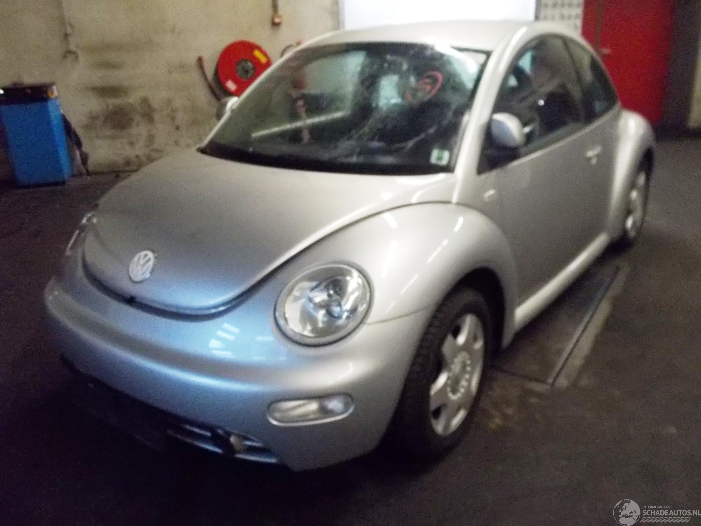 Volkswagen New-beetle 