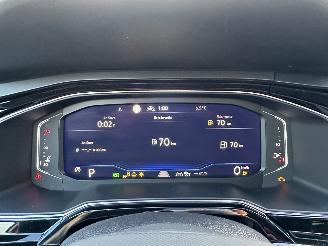 Volkswagen Taigo 1.0 TSI 116pk aut + F1 R-line - pano - virtual - front + line + side assist - navi - camera - sfeerverl - 3x r-line picture 60