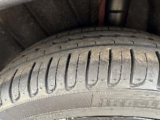 Volkswagen Taigo 1.0 TSI 116pk aut + F1 R-line - pano - virtual - front + line + side assist - navi - camera - sfeerverl - 3x r-line picture 66