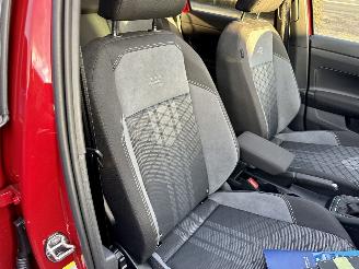 Volkswagen Taigo 1.0 TSI 116pk aut + F1 R-line - pano - virtual - front + line + side assist - navi - camera - sfeerverl - 3x r-line picture 26