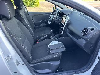 Renault Clio Estate 1.5 dCi 90pk ECO Expr - 142dkm nap - nw distr.riem 118dkm - navi - airco - cruise - pdc - trekh picture 59