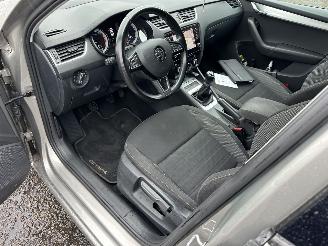 Skoda Octavia 1.0 TSI 115pk 6-bak Greentech Amb Bus sedan - navi - clima - cruise - pdc v+a - licht + regensensor picture 24