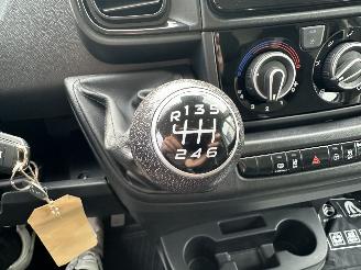 Citroën Jumper 2.2 BlueHDi 120pk 6-bak S&S L2/H2 3.0t - 15dkm nap - 3pers - 2x camera - navi - front + line + side assist picture 23