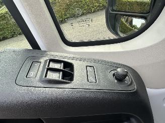 Citroën Jumper 2.2 BlueHDi 120pk 6-bak S&S L2/H2 3.0t - 15dkm nap - 3pers - 2x camera - navi - front + line + side assist picture 39