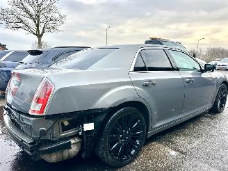 Lancia Thema 3.0D V6 Turbo 190pk aut Platinum - xenon - navi - leer - memory - elektr rollo - stoelverw v+a picture 5