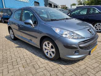 Tweedehands auto Peugeot 207 Peugeot 207 5 Drs 1.4 VTi Cool \'n Blue 2008/4
