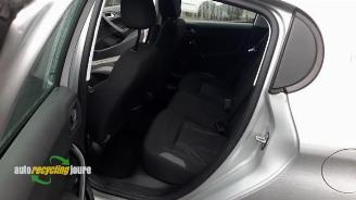 Peugeot 208 208 I (CA/CC/CK/CL), Hatchback, 2012 / 2019 1.4 16V picture 15