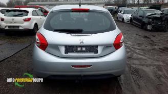 Peugeot 208 208 I (CA/CC/CK/CL), Hatchback, 2012 / 2019 1.4 16V picture 4